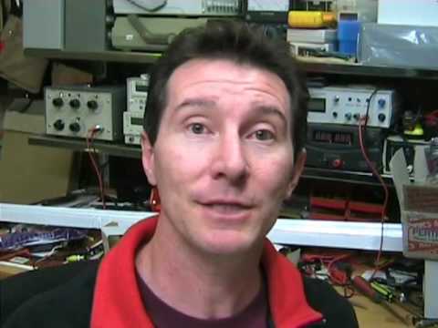 EEVblog #13 Part 1 of 2 - Digital storage Oscilloscope Tutorial - UC2DjFE7Xf11URZqWBigcVOQ