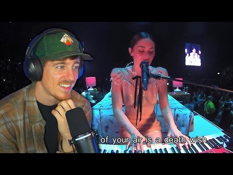 Reacting to Gracie Abrams - Death Wish (Live From The O2 Arena)