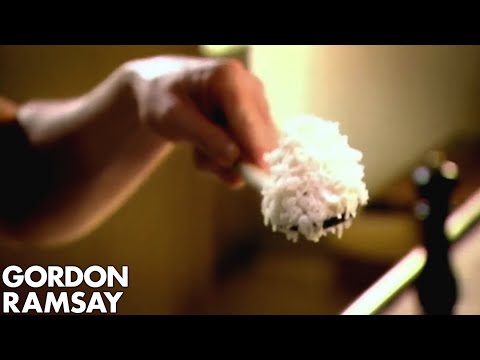 How To Cook The Perfect Rice - Gordon Ramsay - UCIEv3lZ_tNXHzL3ox-_uUGQ