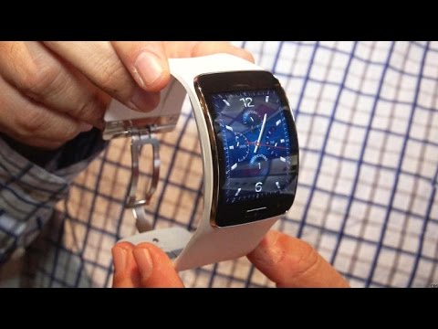 Samsung Gear S smartwatch has a huge curved screen and its own cellular service - UCOmcA3f_RrH6b9NmcNa4tdg