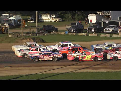 Street Stock 3 wide Start A-Feature at Crystal Motor Speedway, Michigan on 09-18-2022!! - dirt track racing video image