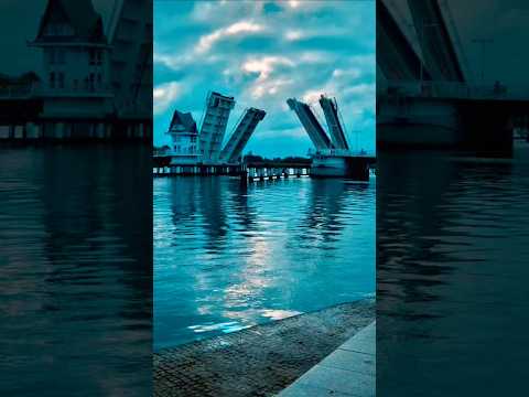 Zweiflügelige Doppelklappbrücke #schlei #reiseliebe #kappeln