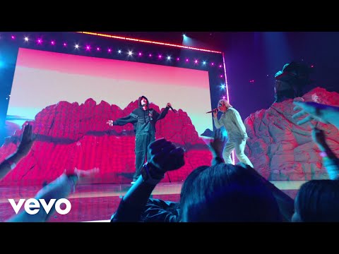 Justin Bieber, The Kid LAROI - STAY (Live From The MTV VMAs / 2021)