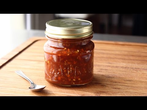 Thai-Style Sweet Chili Sauce Recipe - How to Make a Sweet & Spicy Chili Dipping Sauce - UCRIZtPl9nb9RiXc9btSTQNw