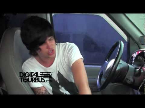 Kellin Quinn / Sleeping With Sirens - BUS INVADERS Ep. 299 - UCybDimFZ3eoUQxSArdqCe9g