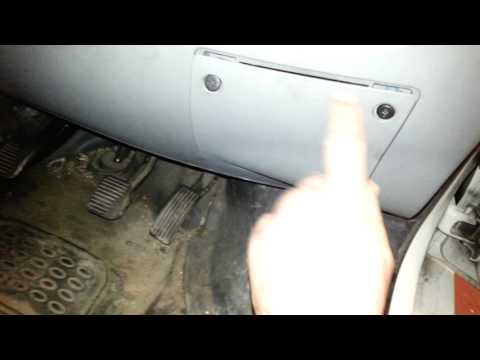 Emplacement De La Prise OBD2 Sur La Peugeot Boxer 2 Avec Vid o emplacement-de-la-prise-obd2-sur-la-peugeot-boxer-2-avec-vid-o