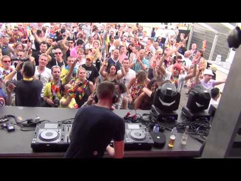 Signum (FULL LIVE SET) @ Luminosity Beach Festival 04-07-2014 - UCoYWTLuE8ne56rR0WMSjEMA