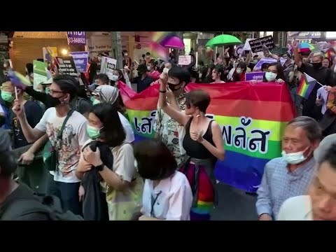 Thai LGBT and anti-government protesters join Pride Parade