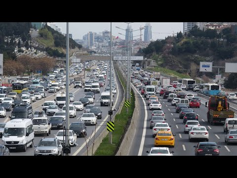 İstanbul'da Kısıtlama Öncesi Trafik Yoğunluğu