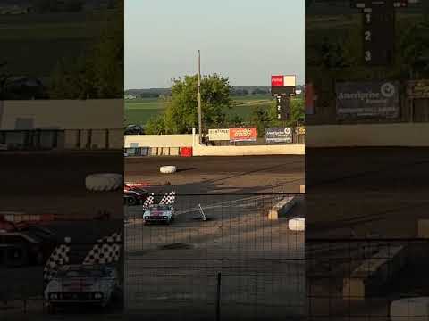 Driver Dumped leader and earned a black flagged. #dumped #spun #dirttrackracing - dirt track racing video image