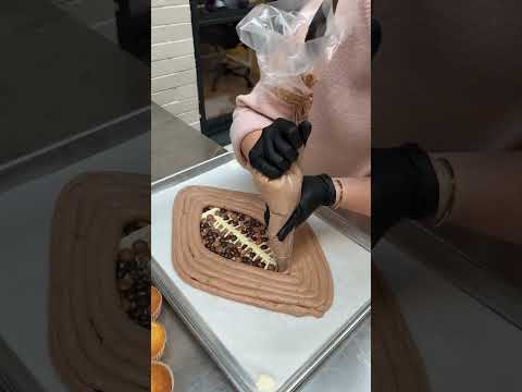 Chefclub Game Day Pull Apart Cupcakes 🏈🧁 #shorts