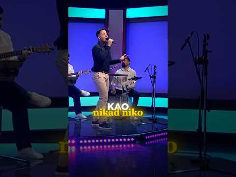 “Imala si oči za mene..” ☘️♥️ #live #balkan #ibrobublin #viralvideo