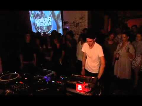 Kassem Mosse live in the Boiler Room Berlin - UCGBpxWJr9FNOcFYA5GkKrMg