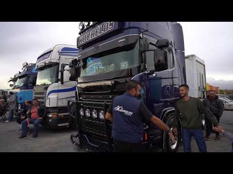 SCANIA V8 with hand made exhaust