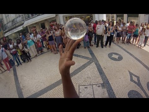 GoPro: Crystal Ball Street Performer - UCqhnX4jA0A5paNd1v-zEysw