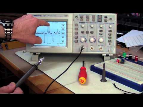 EEVblog #162 - Ceramic Capacitor Piezoelectric Effect on an Oscilloscope - UC2DjFE7Xf11URZqWBigcVOQ