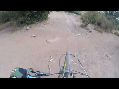 vista al valle salto del canal, downhill dh