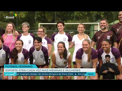 Futebol atrai cada vez mais meninas e mulheres