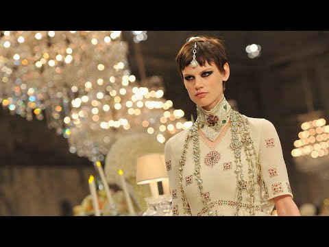 Chanel | Métiers d’Art Show 2011/12 | Bombay