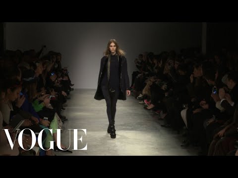 Isabel Marant Ready to Wear Fall 2013 Vogue Fashion Week Runway Show - UCRXiA3h1no_PFkb1JCP0yMA