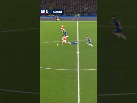 WHEN MARTINELLI TOOK ON CHELSEA!