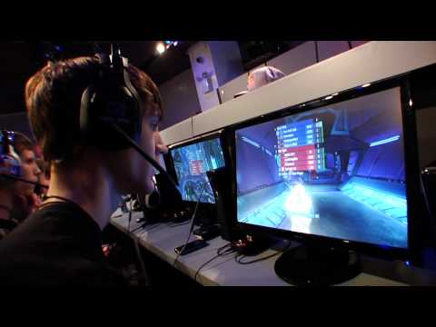 Halo: Reach training with Walshy, Strongside and Ninja @ Red Bull LAN - Day 2 - UCblfuW_4rakIf2h6aqANefA