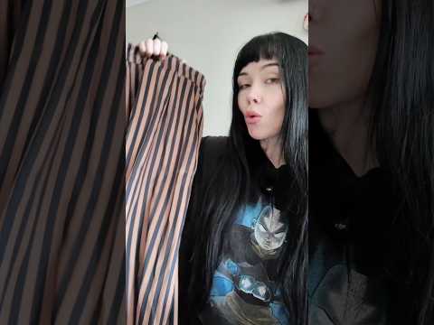A quick DIY on some trousers I don’t wear anymore! #goth #diy #alternativefashion #gothfashion