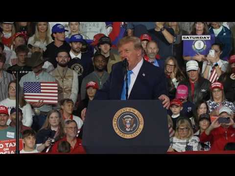 As Midterm Elections near, polls suggest the country is upset with Trump