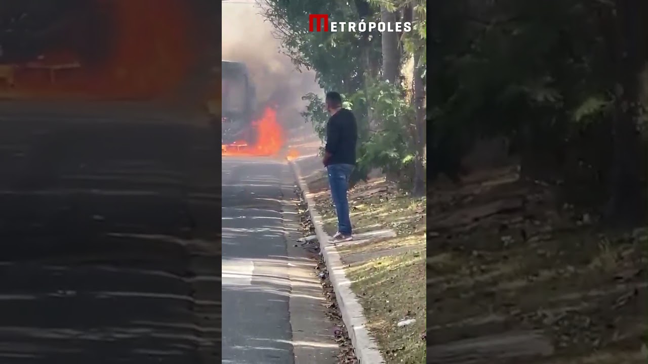 Ônibus pega fogo na zona leste de São Paulo após pane elétrica