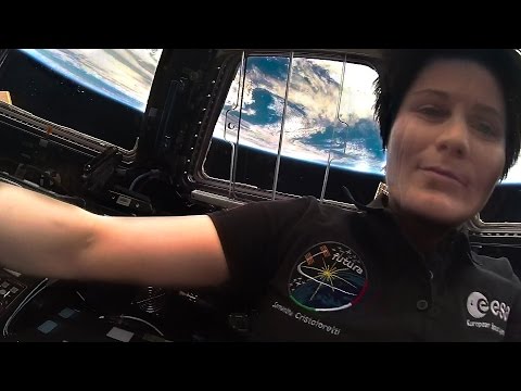 7 HOLES in the Space Station - Smarter Every Day 135 - UC6107grRI4m0o2-emgoDnAA
