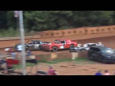 Stock V8 at Winder Barrow Speedway July 2nd 2022 - dirt track racing video image