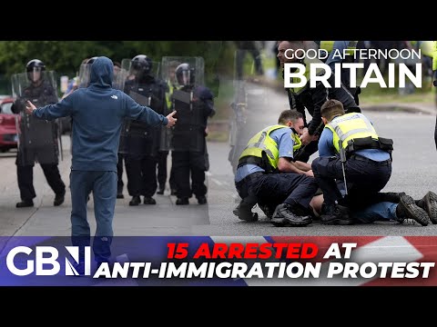 Police 'create HAVOC' at anti-immigration protest in Dublin as locals 'fear for their children'