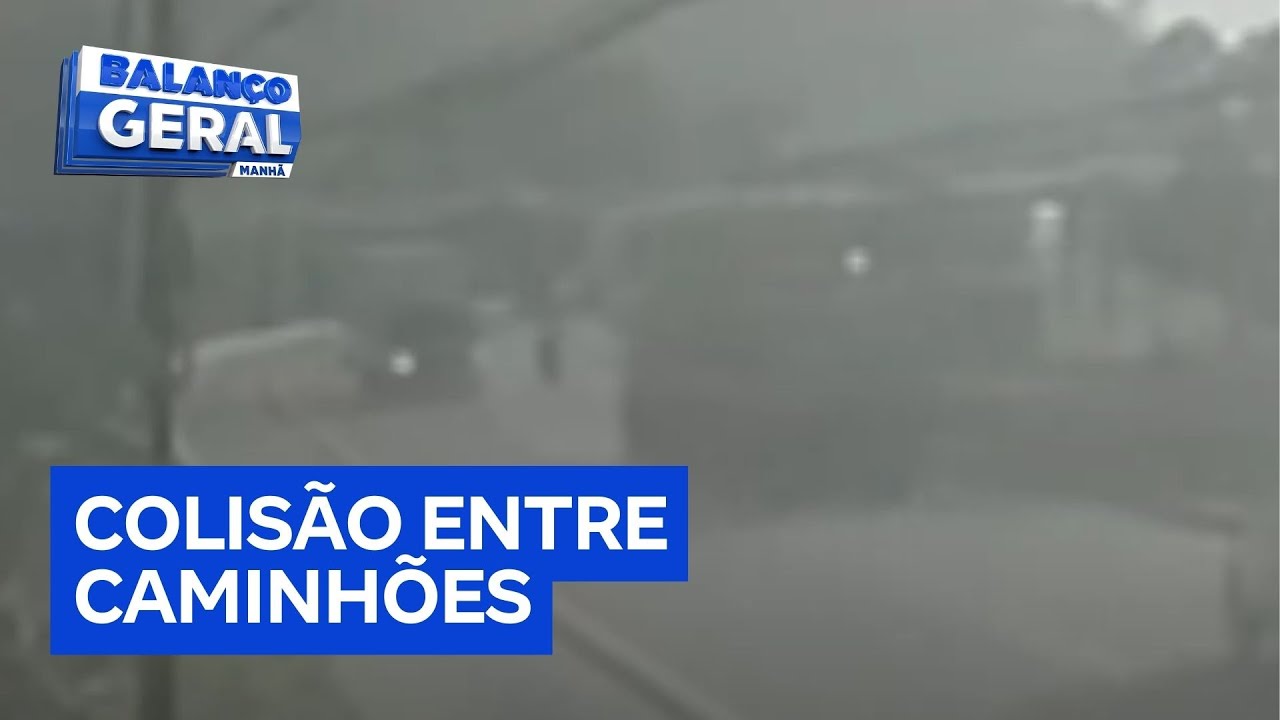Acidente entre caminhões deixa homem de 69 anos preso às ferragens