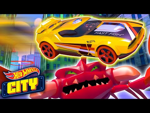 Hot Wheels | Giant Scorpion Set Loose in Hot Wheels City!!