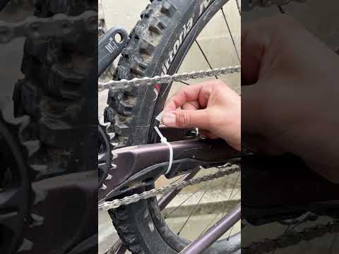Wheel truing hack! 🔩🤨⁠