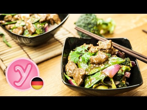 Chinesisches RINDFLEISCH mit 5-GEWÜRZE-PULVER (5-Spice Beef), Sojasauce und Gemüse - UC990hStWQ3tgj1Zk_ASTRoQ