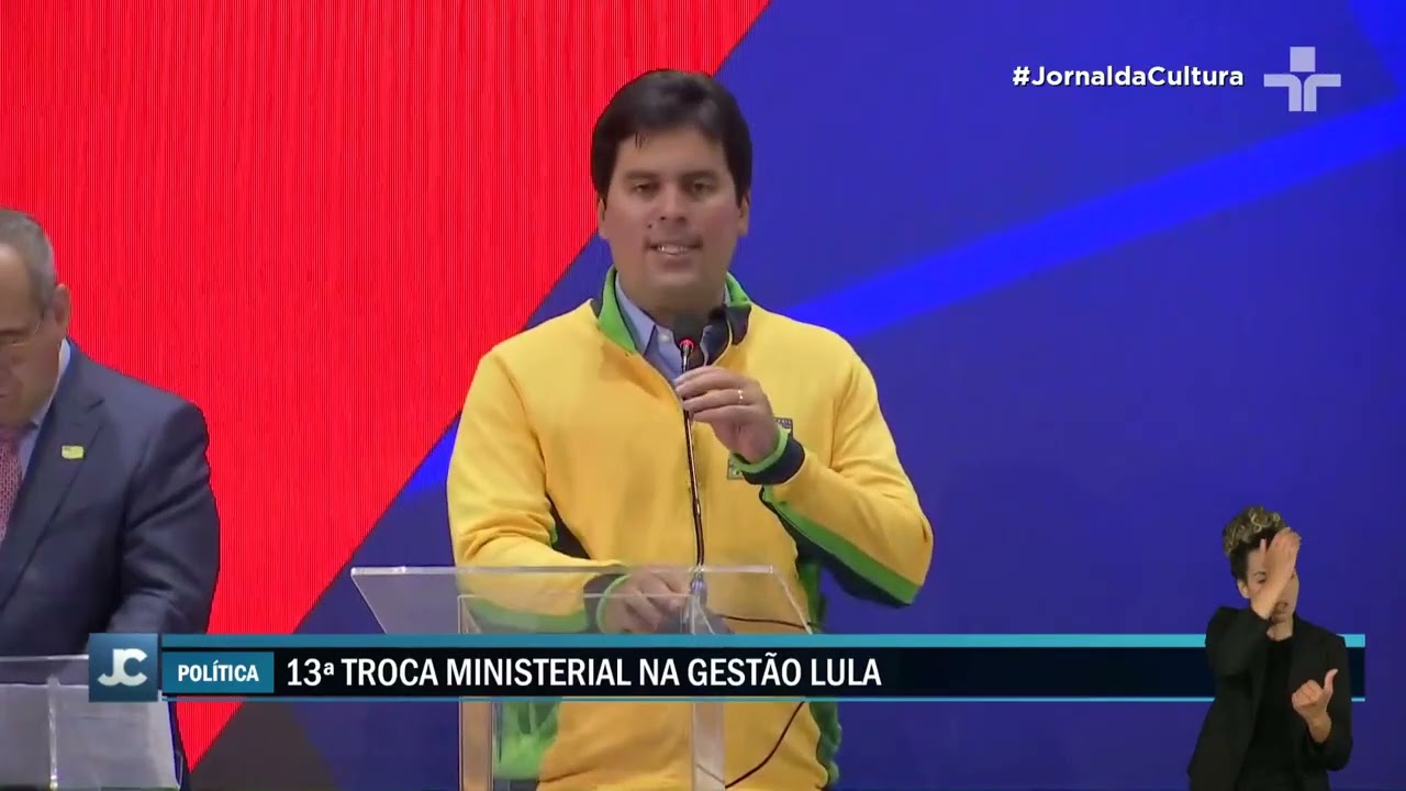 Ministro do Turismo Celso Sabino pede demissão