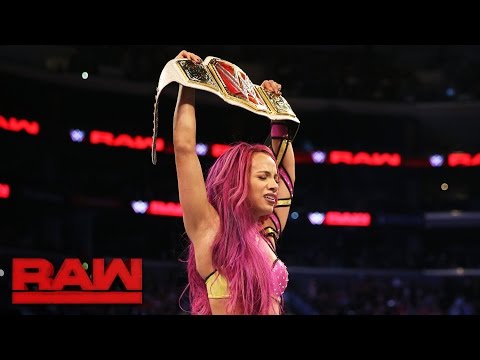 Sasha Banks vs. Charlotte - Raw Women's Championship Match: Raw, Oct. 3, 2016 - UCJ5v_MCY6GNUBTO8-D3XoAg