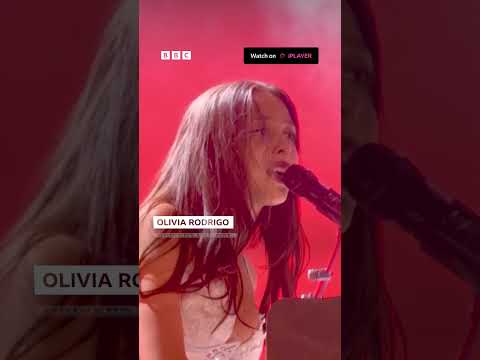 Driving Glastonbury WILD 🥹 💜 Olivia Rodrigo