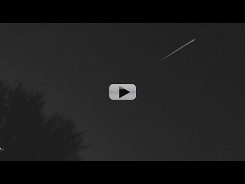 Early Perseid Meteors Slam Atmosphere -- Snapped By Photographer | Video - UCVTomc35agH1SM6kCKzwW_g