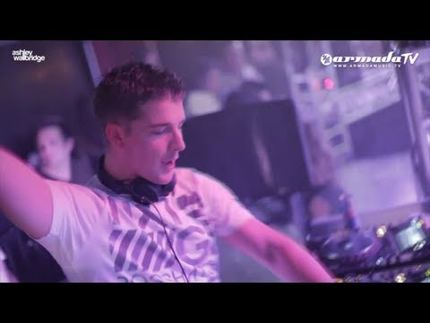 Ashley Wallbridge - Zorro (Official Music Video) - UCGZXYc32ri4D0gSLPf2pZXQ