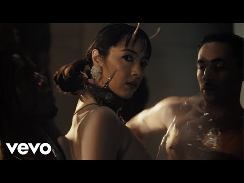 Hollis – SENSE_LESS (Official Music Video)