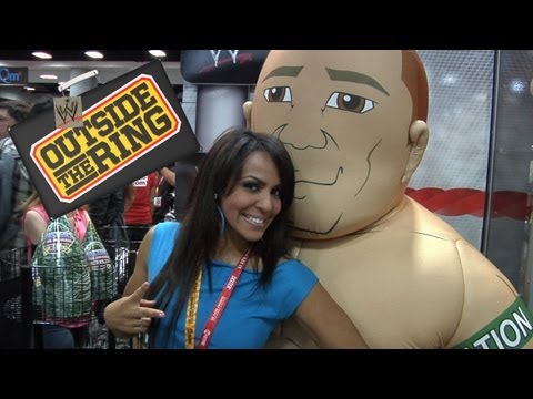 Outside the Ring - Superstars and Divas take over Comic-Con - Episode 14 - UCJ5v_MCY6GNUBTO8-D3XoAg