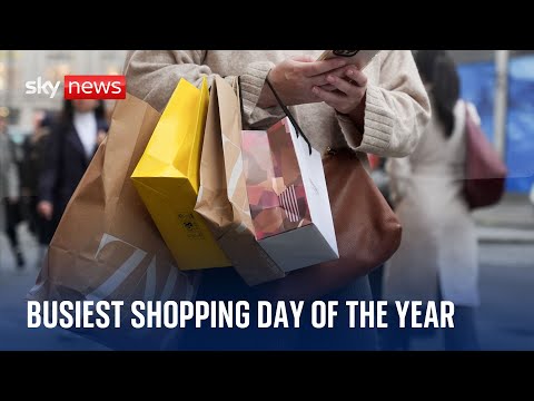 'Super Saturday': Millions head to stores for last-minute Xmas shopping
