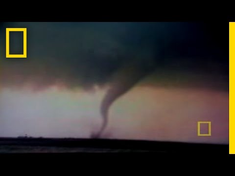 Inside the Tornado | National Geographic - UCpVm7bg6pXKo1Pr6k5kxG9A