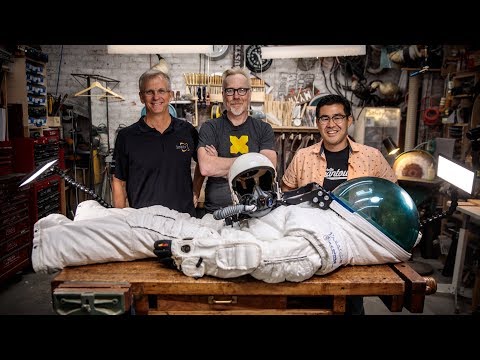 Alan Eustace's World-Record Stratosphere Jump Pressure Suit! - UCiDJtJKMICpb9B1qf7qjEOA