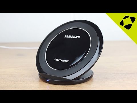 Official Samsung Fast Charge Wireless Charging Stand Review - Hands On - UCS9OE6KeXQ54nSMqhRx0_EQ