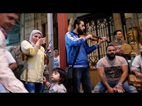 Suriyeli Sokak Sanatçılarından Duygulu "Vatanım" (Mawtini)  Şarkısı