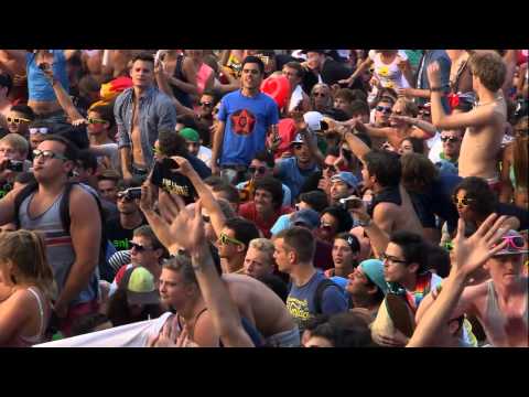 Chuckie ft  MC Roga at Tomorrowland 2012 - UCsN8M73DMWa8SPp5o_0IAQQ