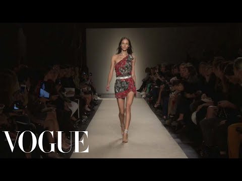 Isabel Marant Ready to Wear 2013 Vogue Fashion Week Runway Show - UCRXiA3h1no_PFkb1JCP0yMA